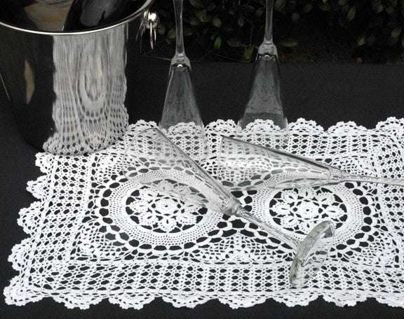 Marigold Crochet Lace Placemat 12x18 White