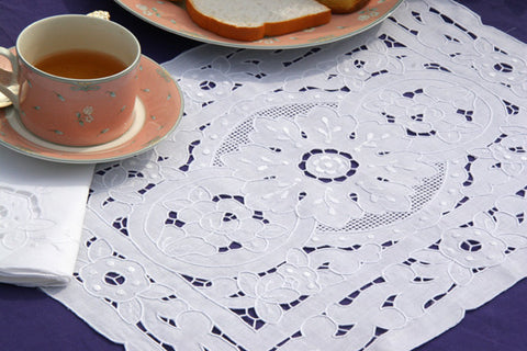 Lotus Pond Placemat Set