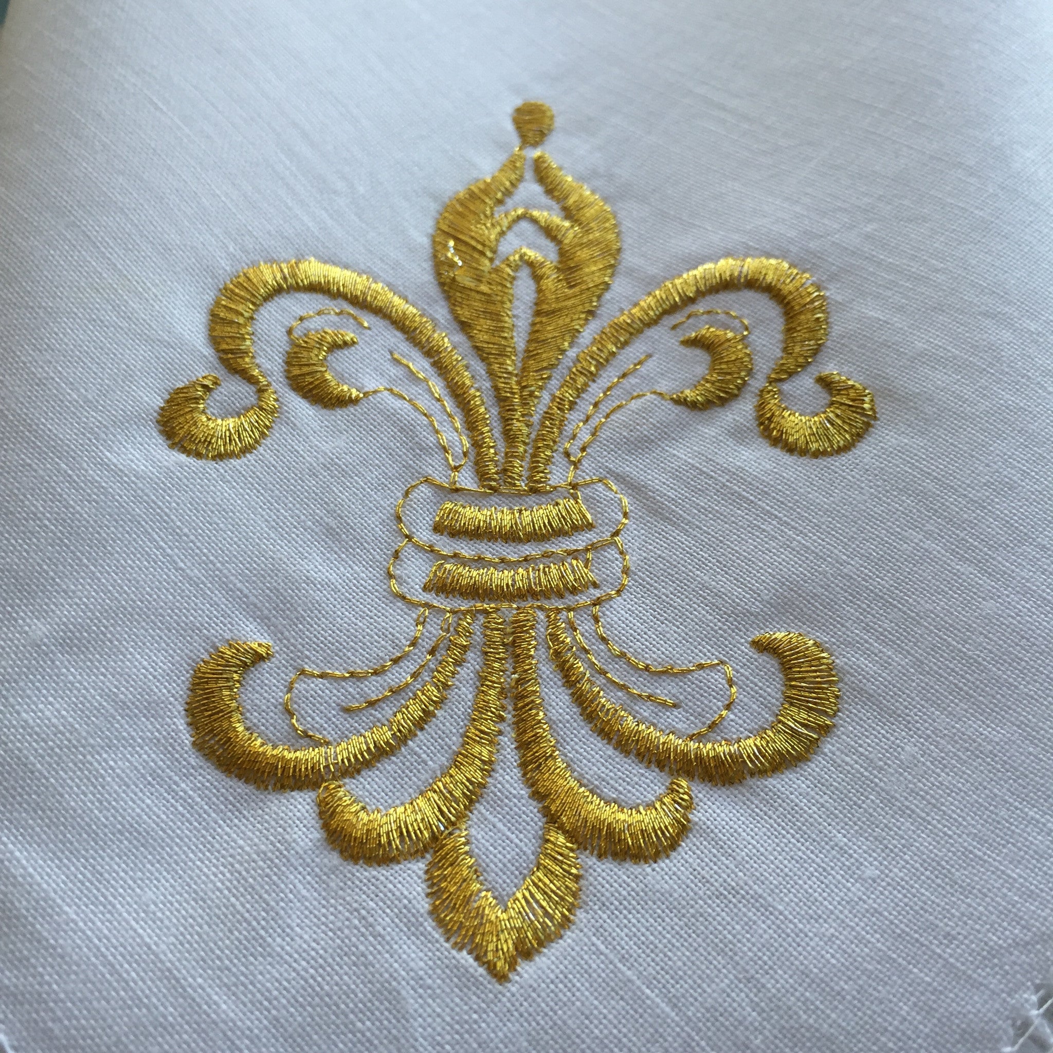 Fleur De Lys Hemstitch Dinner Napkin Gold 22" Inch