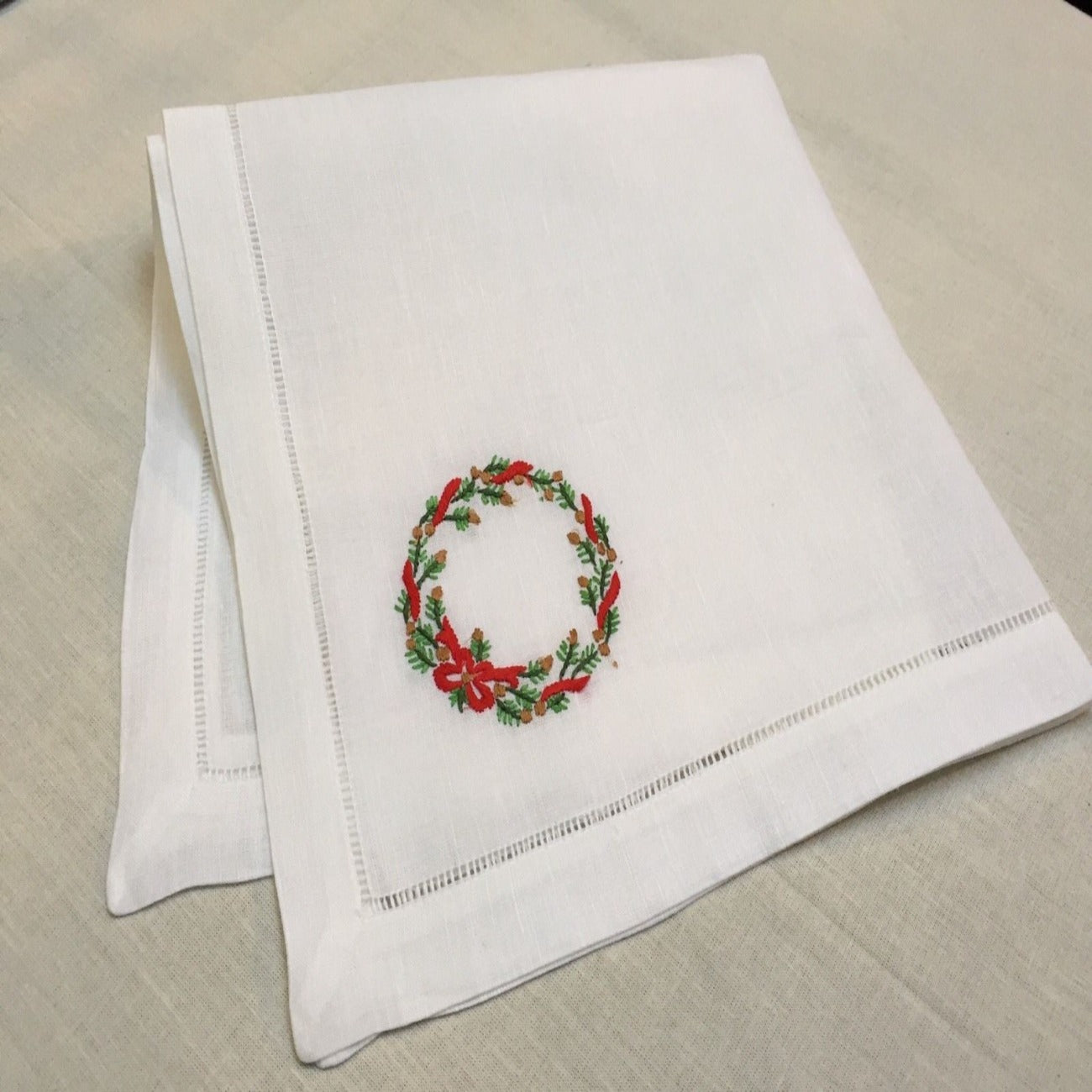 Christmas White Ivory Evergreen Napkin 22" Inch